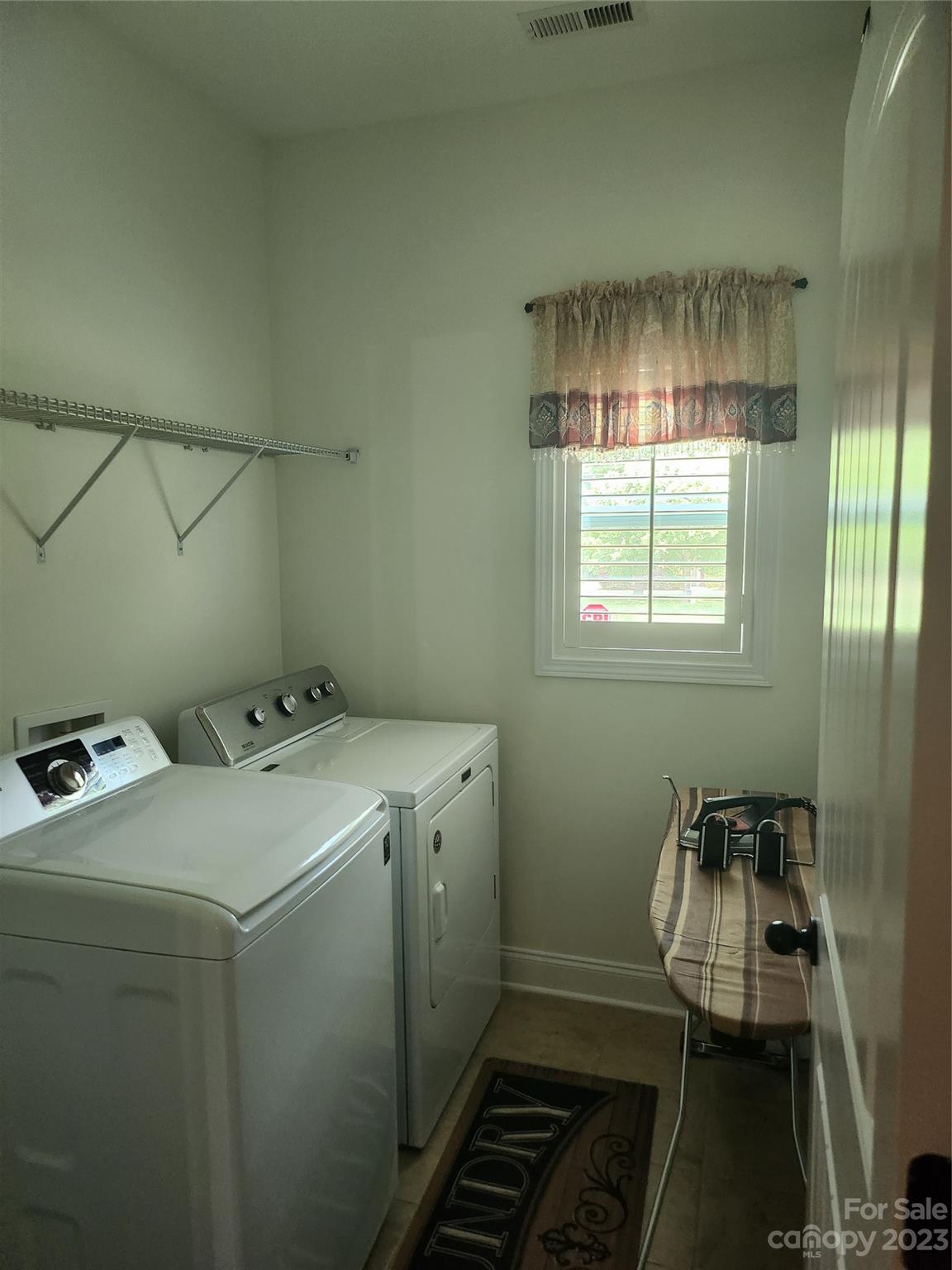 Windsor Hall - Residential