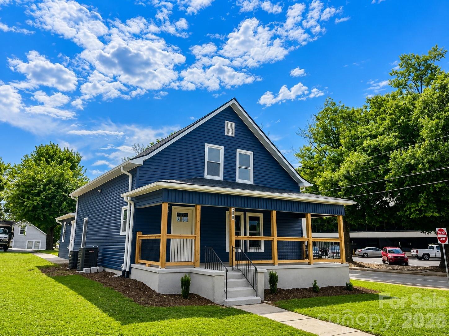 200 E White Street