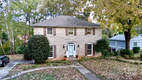 7116 Hollyhouse Drive Charlotte NC 28215