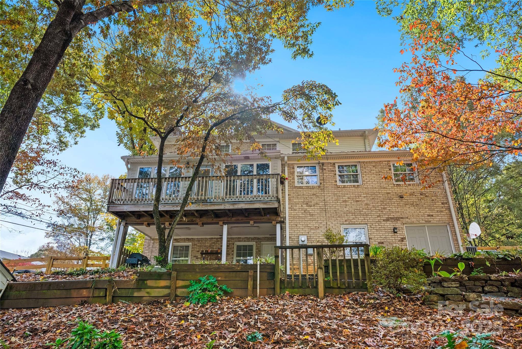 7116 Hollyhouse Drive