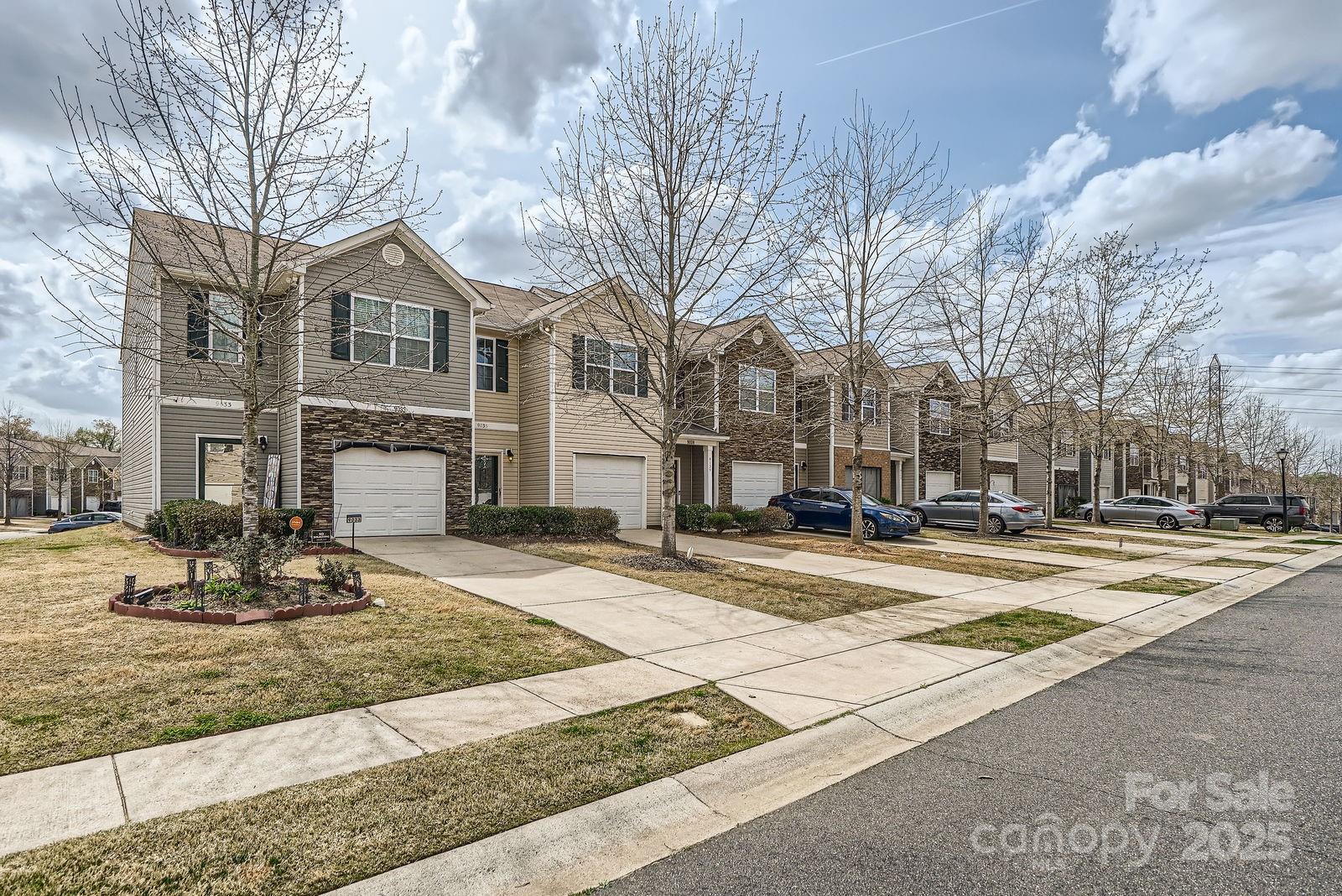 9035 Bradstreet Commons Way