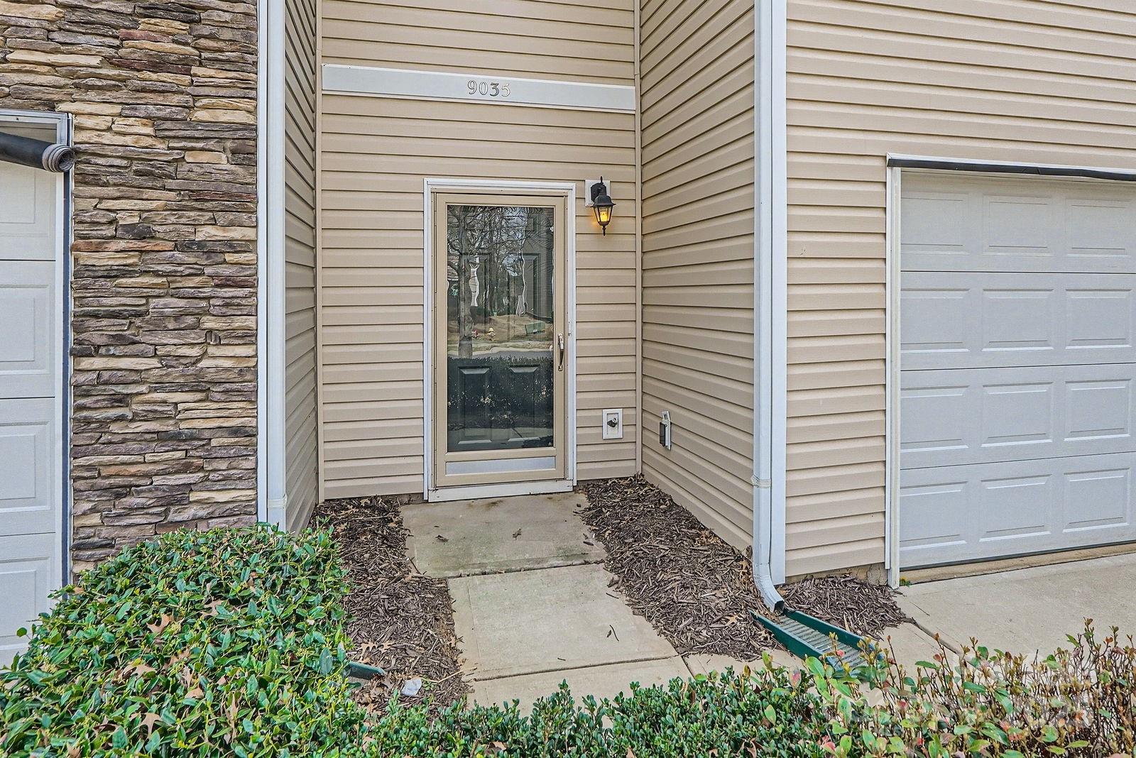 9035 Bradstreet Commons Way