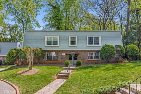 Photo of 2636 Park Road #B, Charlotte, NC 28209 (MLS # 4359644)