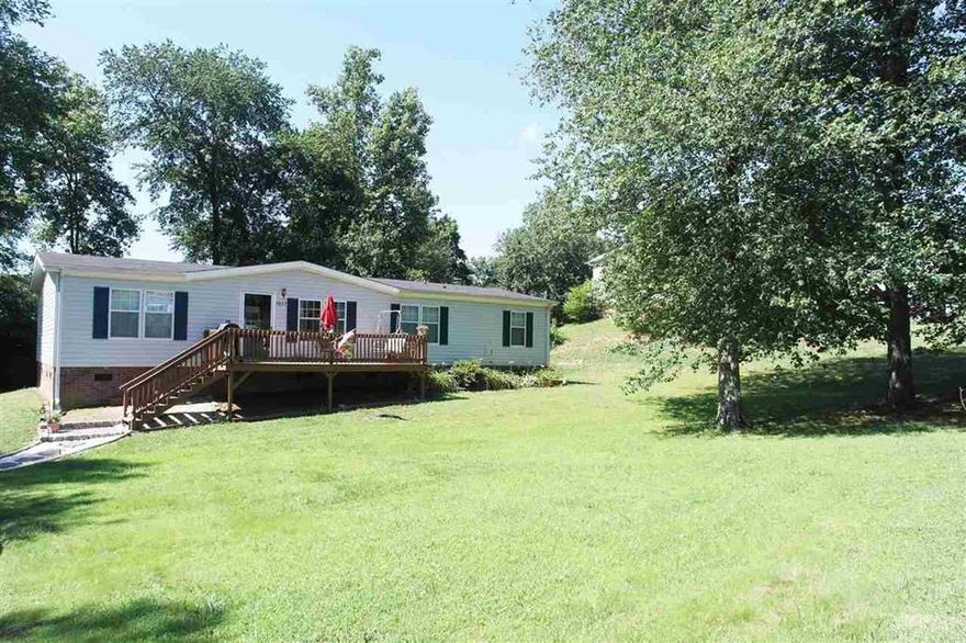 3 bedroom 2 bathroom home located in Granite Falls.  Sitting on almost half an acre, this well maintained home features spacious bedrooms with natural light in all rooms.  Large Master bedroom with en suite.  Nicely sized living room to relax or entertain in.  Open kitchen with plenty of cabinet and counter space.  New hot water heater.  Outside storage buildings in the back yard provides for extra storage.  Extended front porch that looks out at mature landscaping all around.  Within minutes to the highway.  Close to shopping and dining.  Call now for your exclusive tour of this move in ready home!