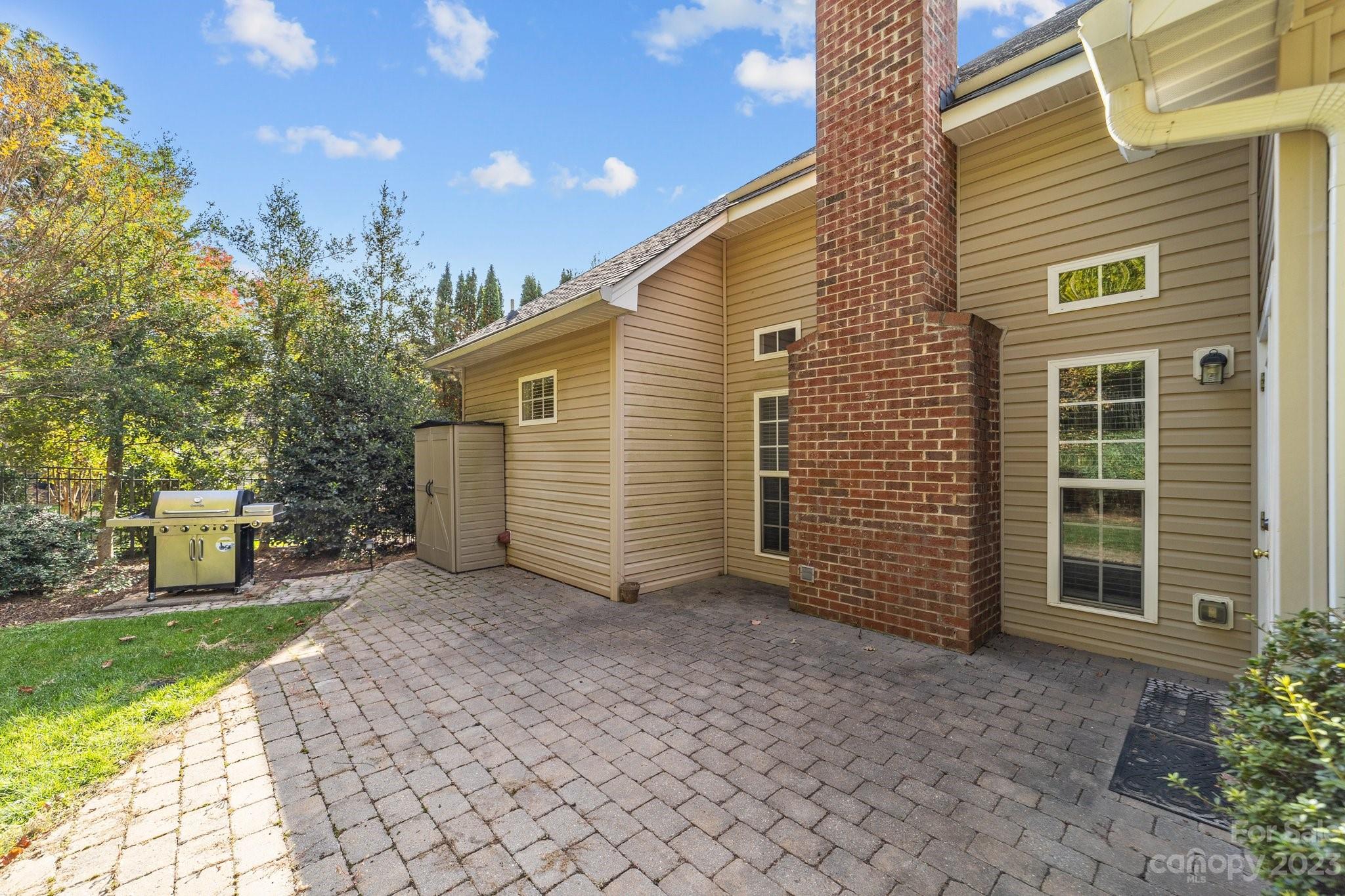 Gates at Waterside - Residential