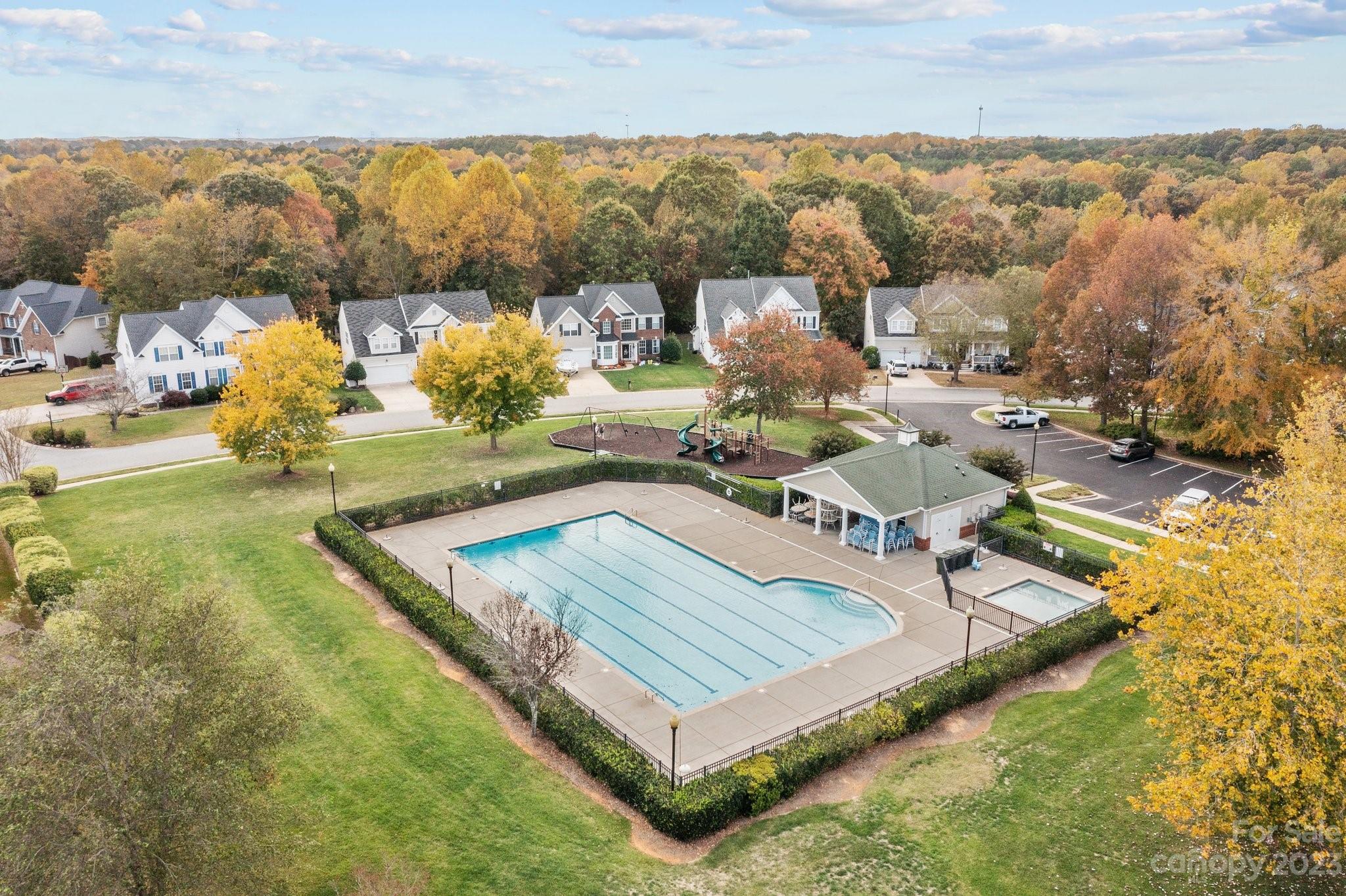 Gates at Waterside - Residential