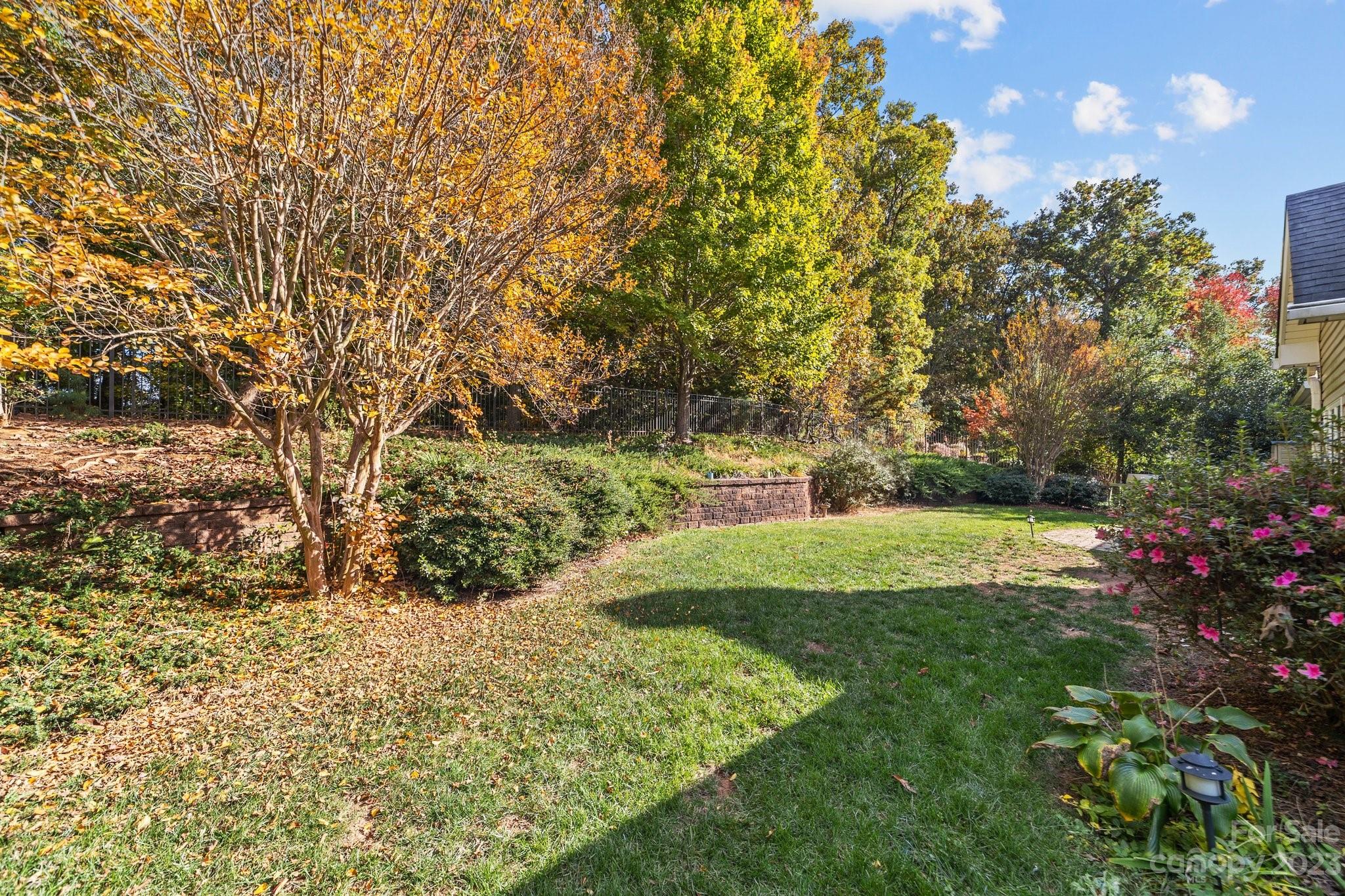 Gates at Waterside - Residential