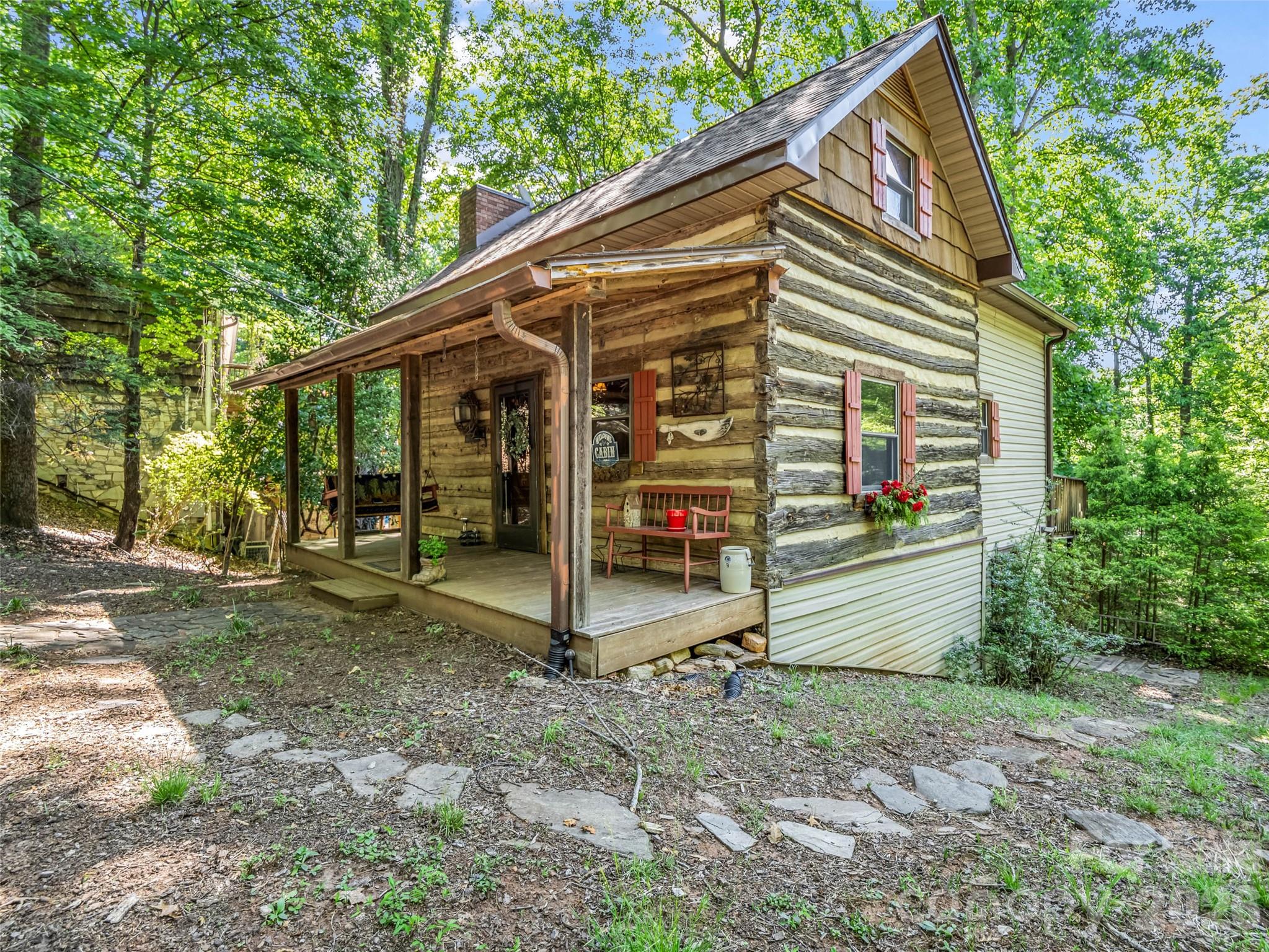 1208 Forest Lake Heights Drive