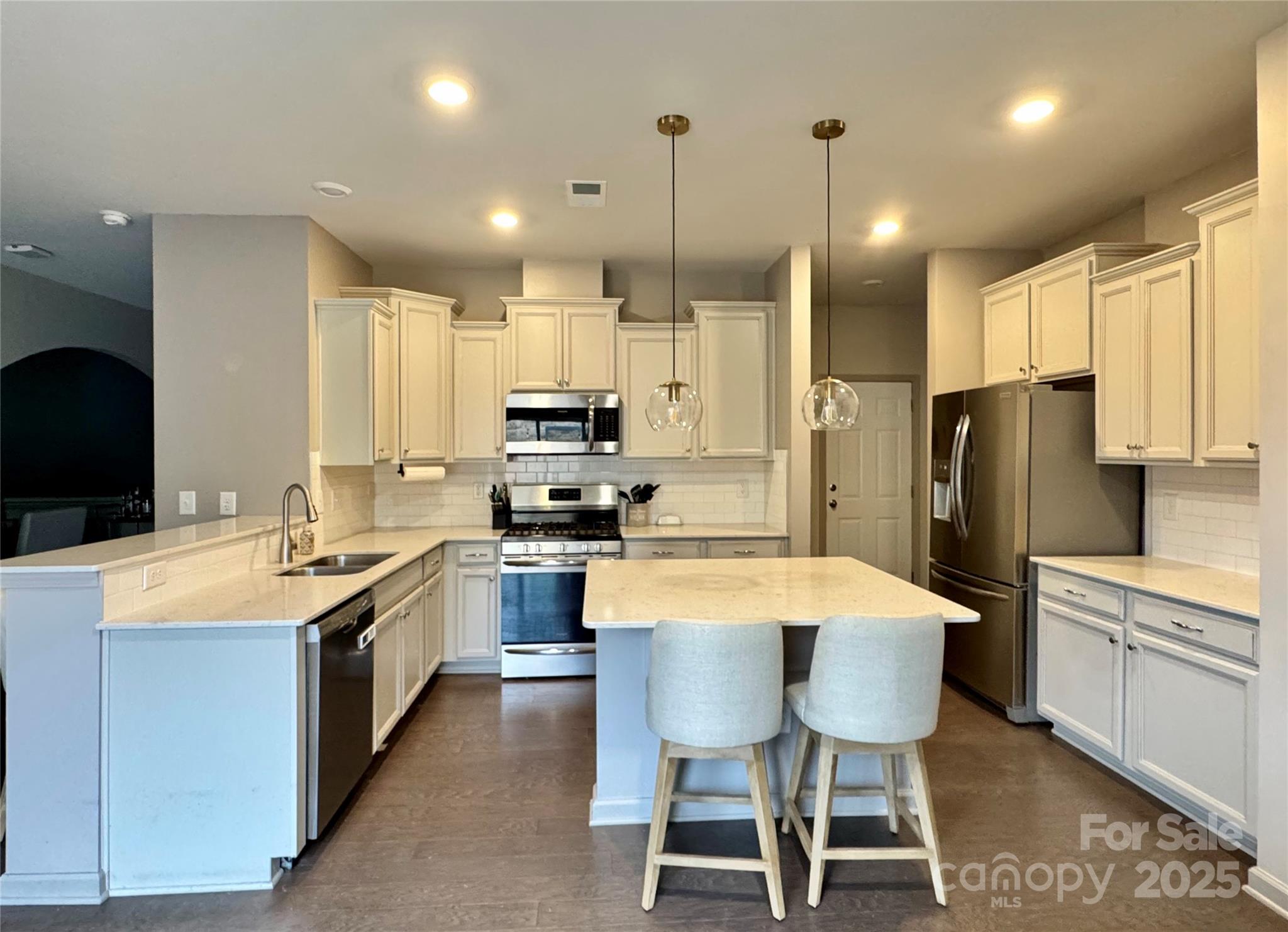 15127 Oleander Drive