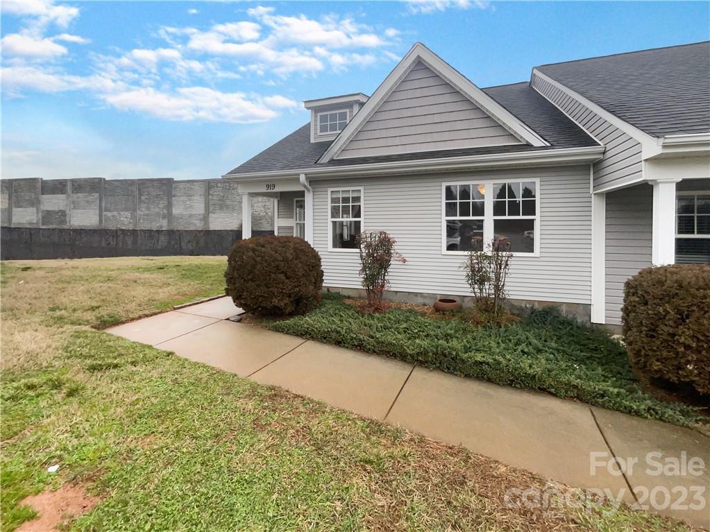 Vintage Place Townhomes - Residential