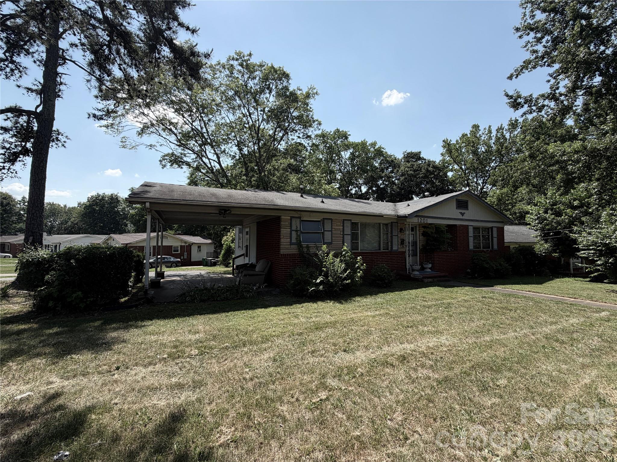 1201 Clanton Road