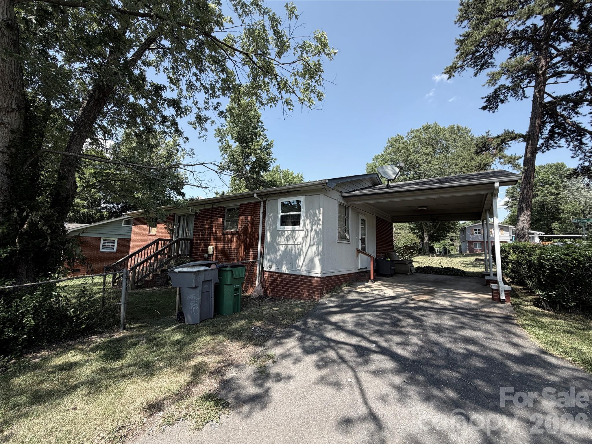 1201 Clanton Road