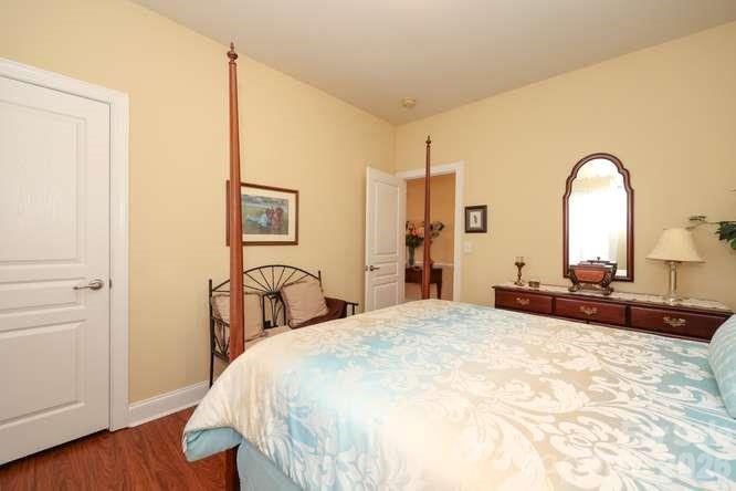 Village Glen - Residential