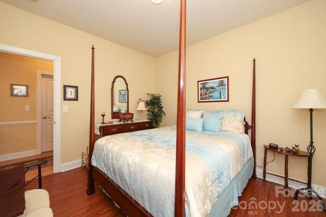 Village Glen - Residential