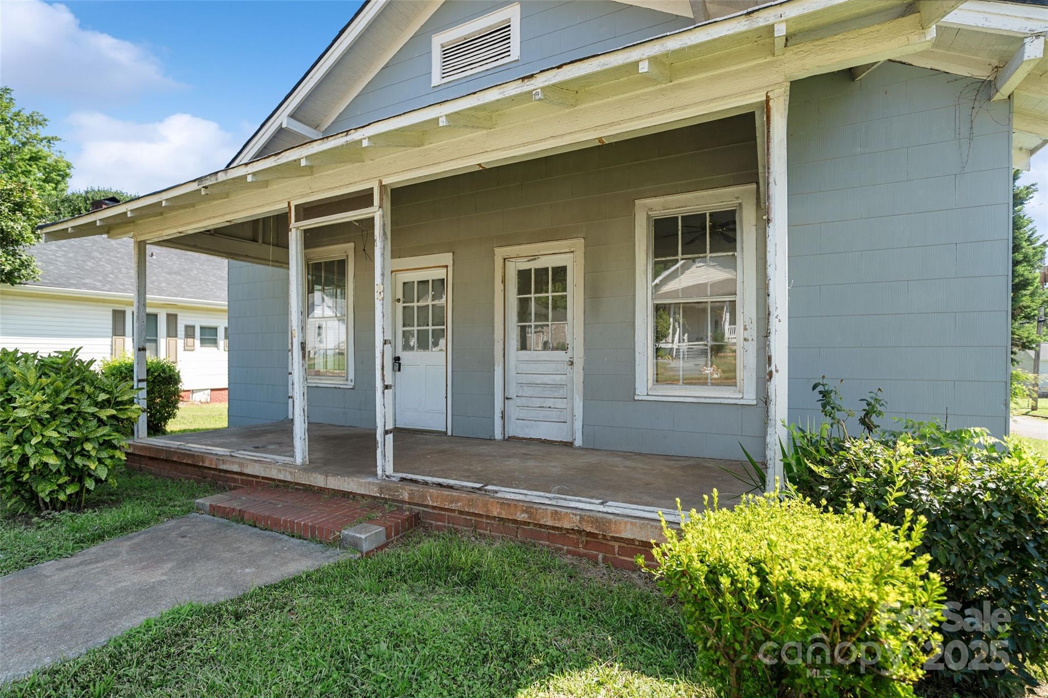 404 Community Street