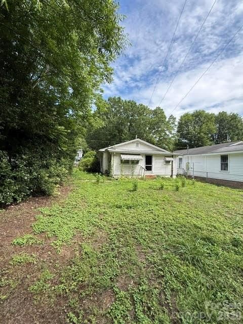 Photo of 1622 W Park Avenue, Albemarle, NC 28001 (MLS # 4392237)