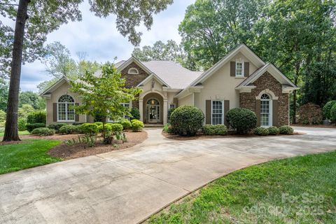 1645 Southpoint Lane New London NC 28127