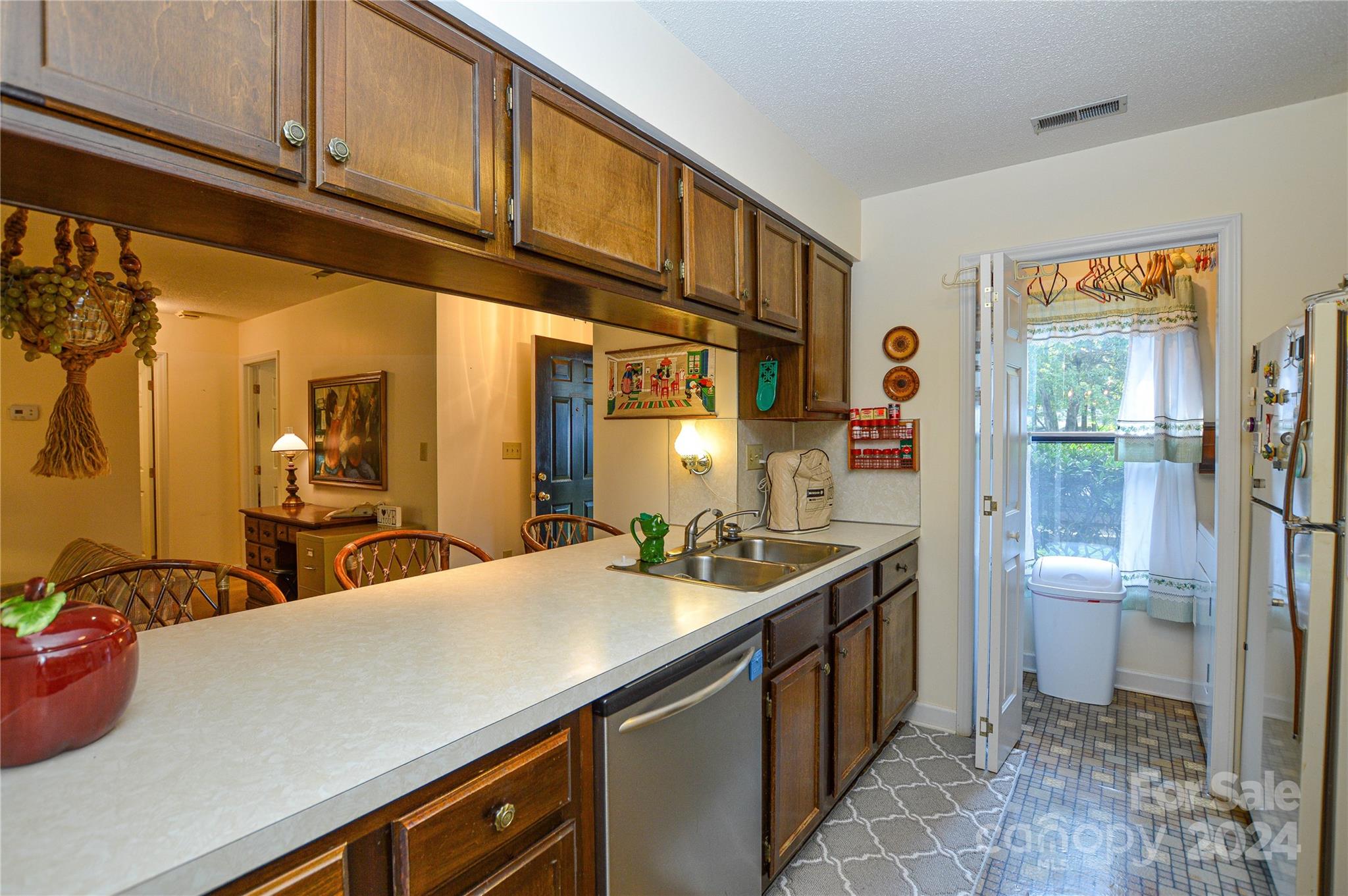 Dogwood Hills - Residential