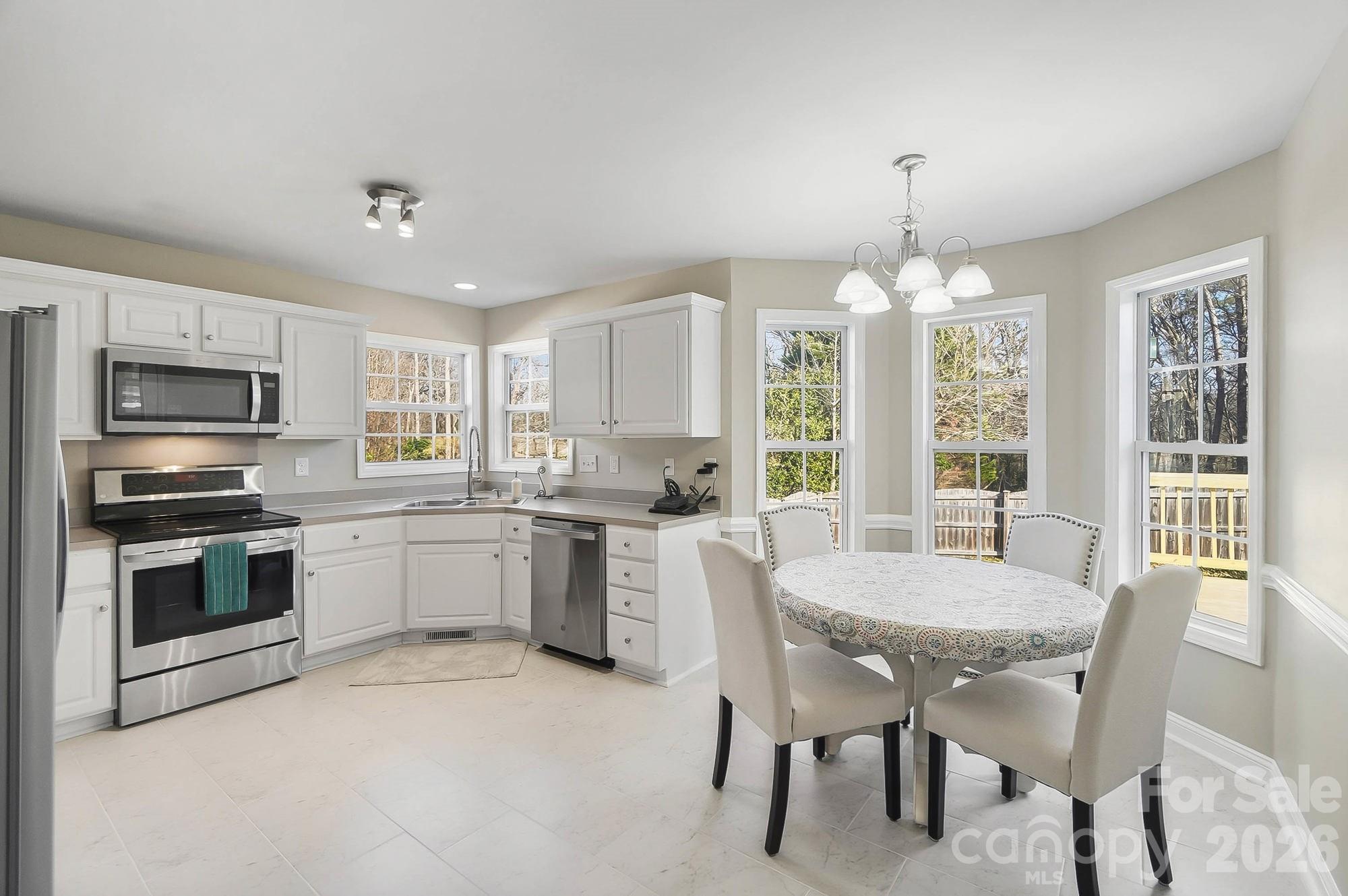 3216 Continental Drive