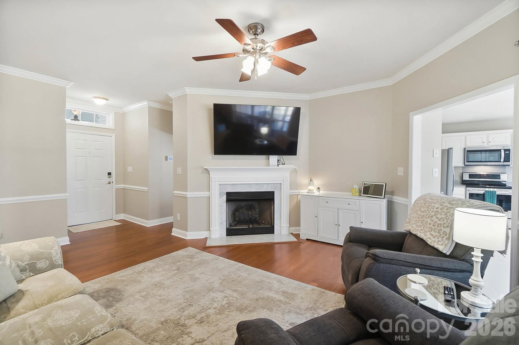 3216 Continental Drive