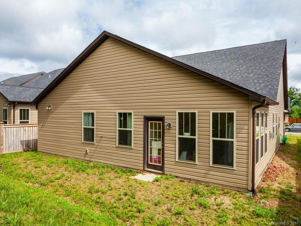 Oakley Cottages - Residential