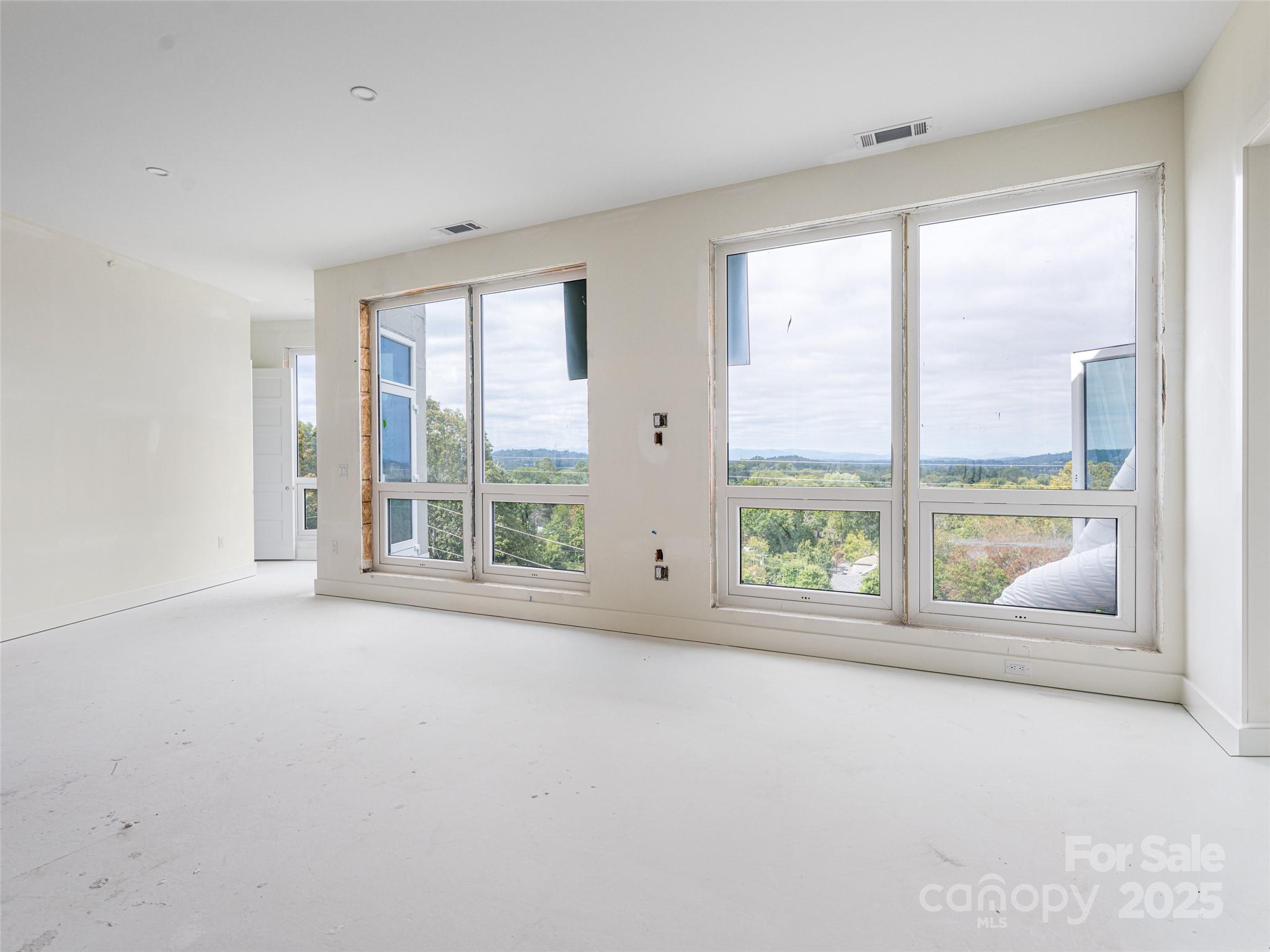123 Haywood Street 401