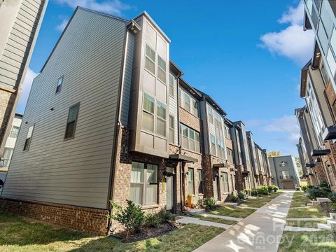 Photo of 3041 Terroir Lane, Charlotte, NC 28217 (MLS # 4337140)