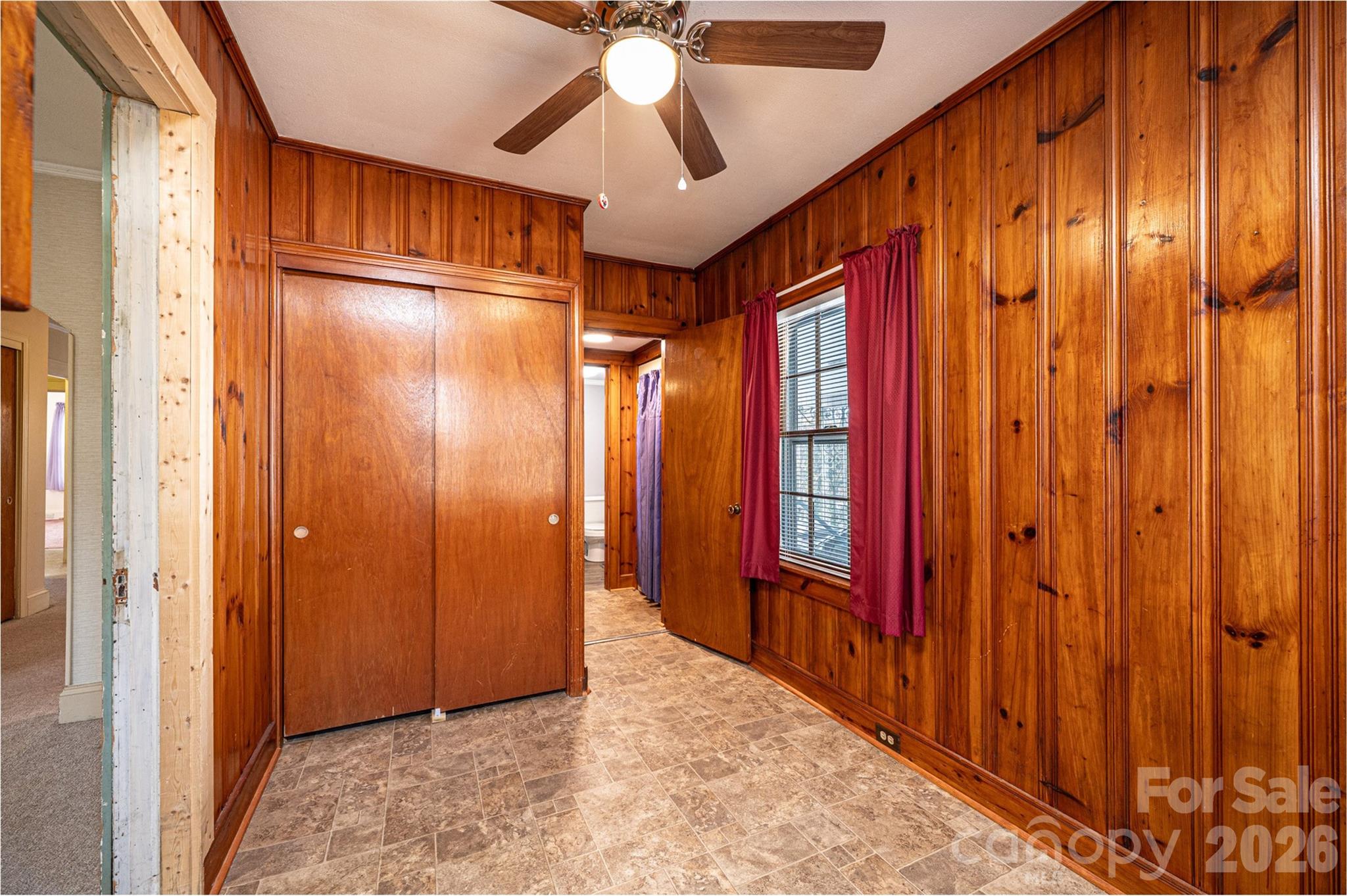 Country Club Estates - Residential