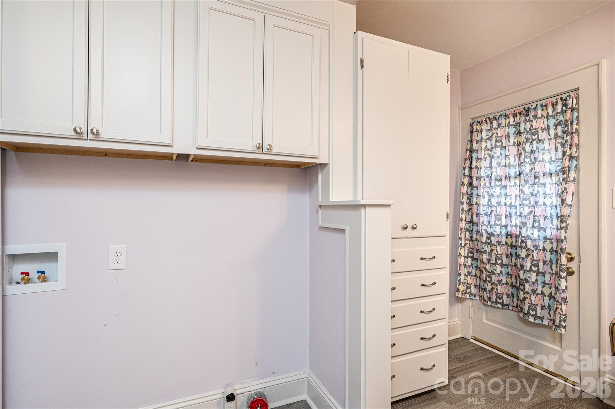 Country Club Estates - Residential