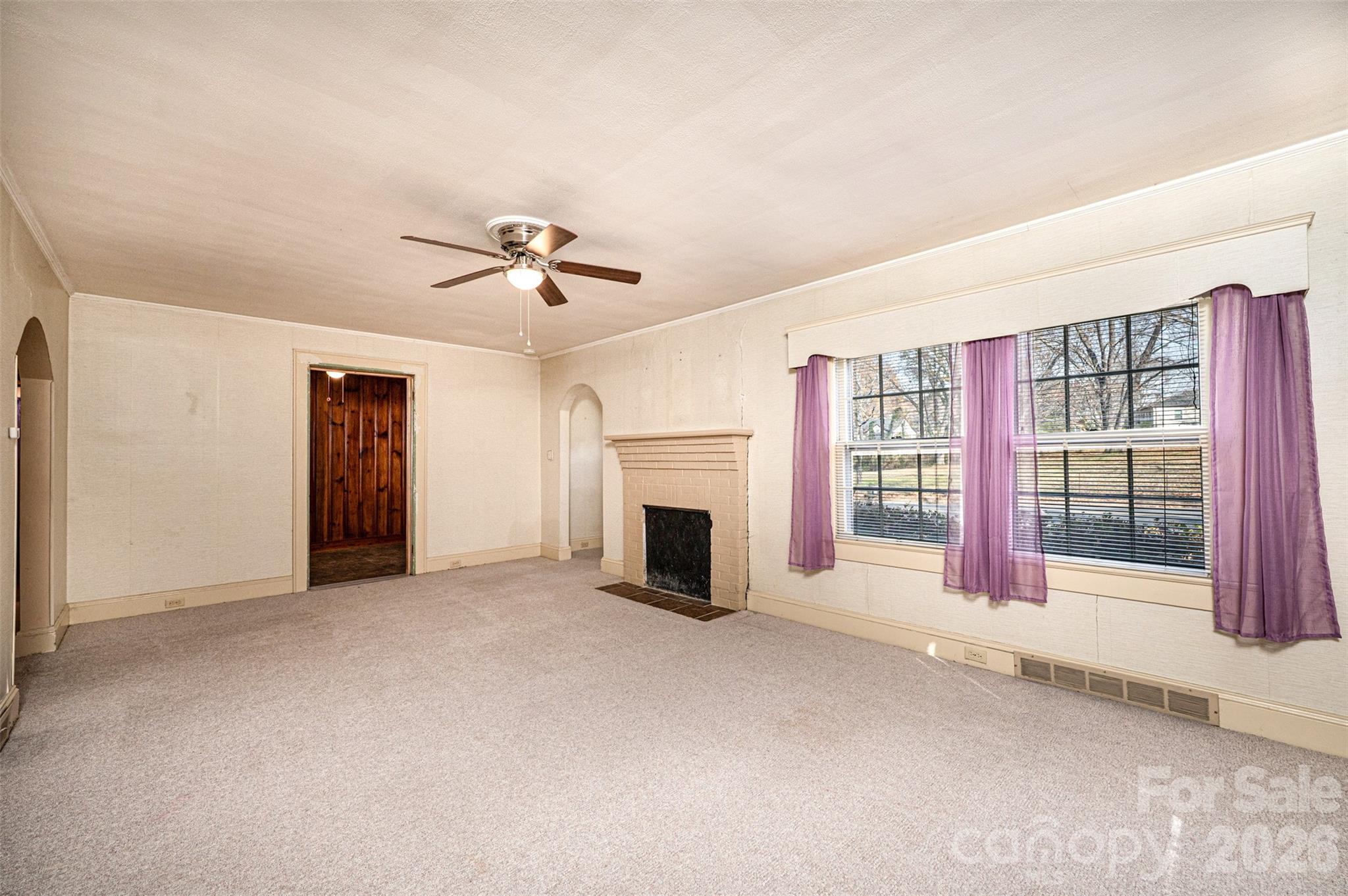 Country Club Estates - Residential