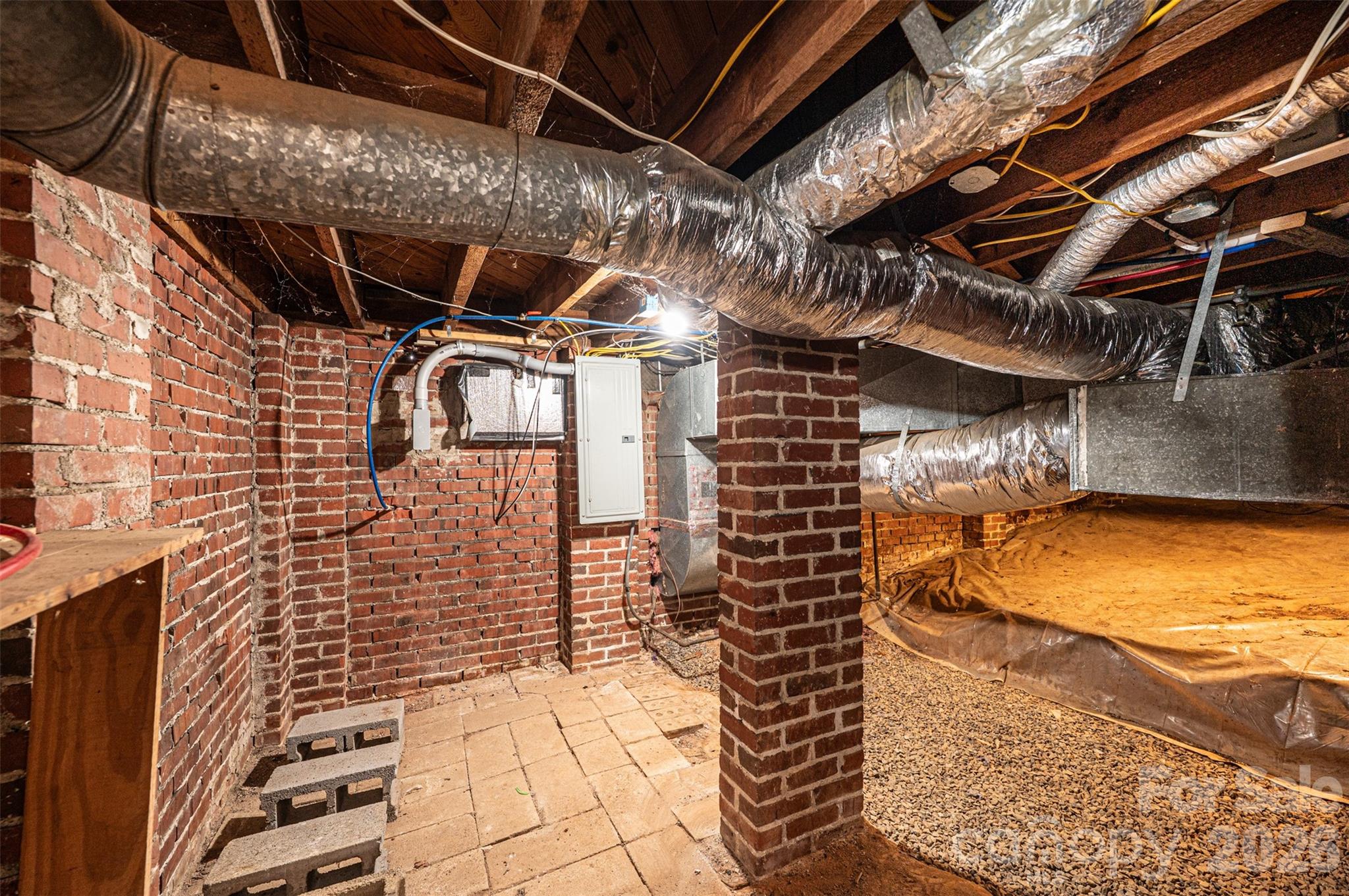 Country Club Estates - Residential