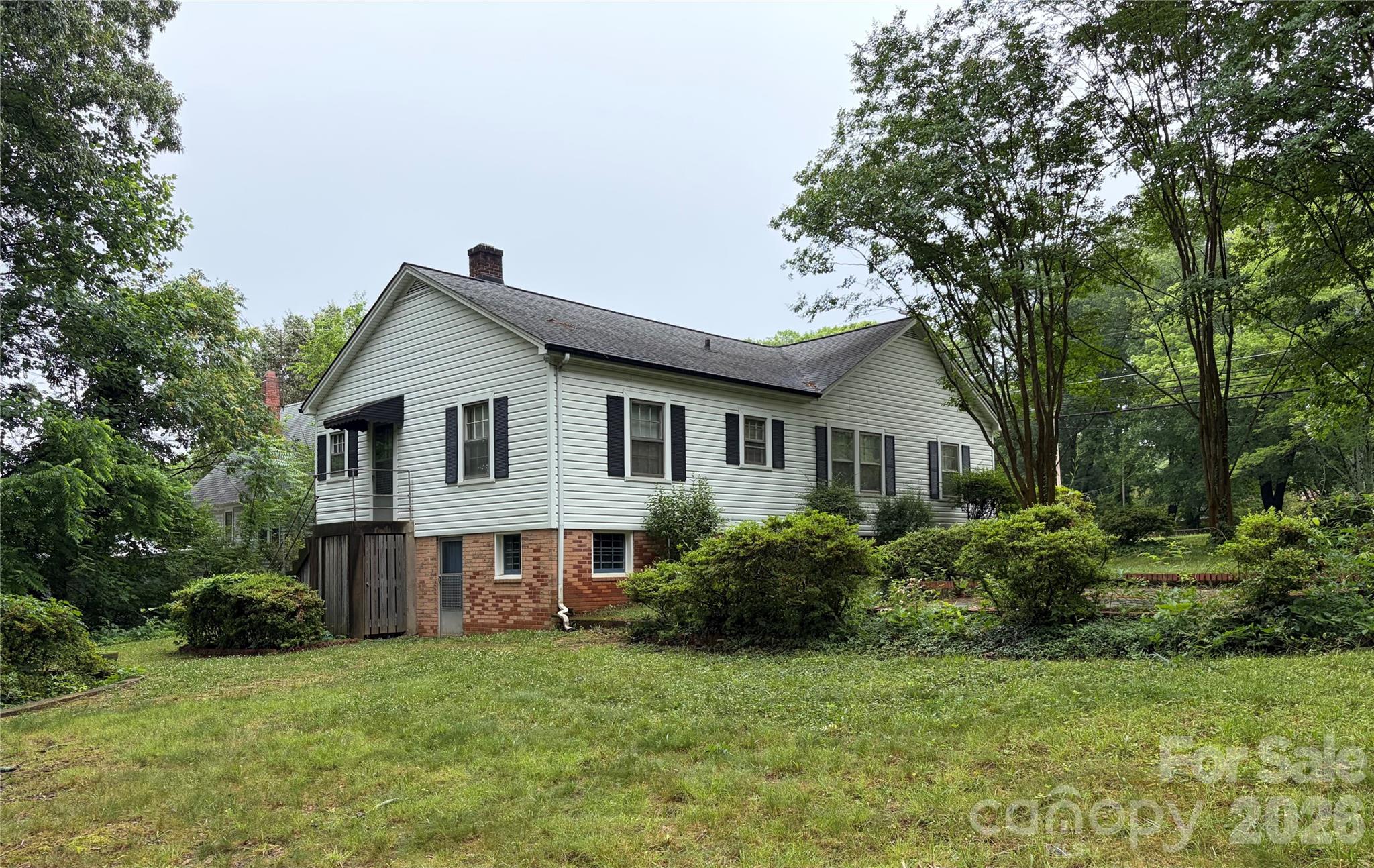 Country Club Estates - Residential