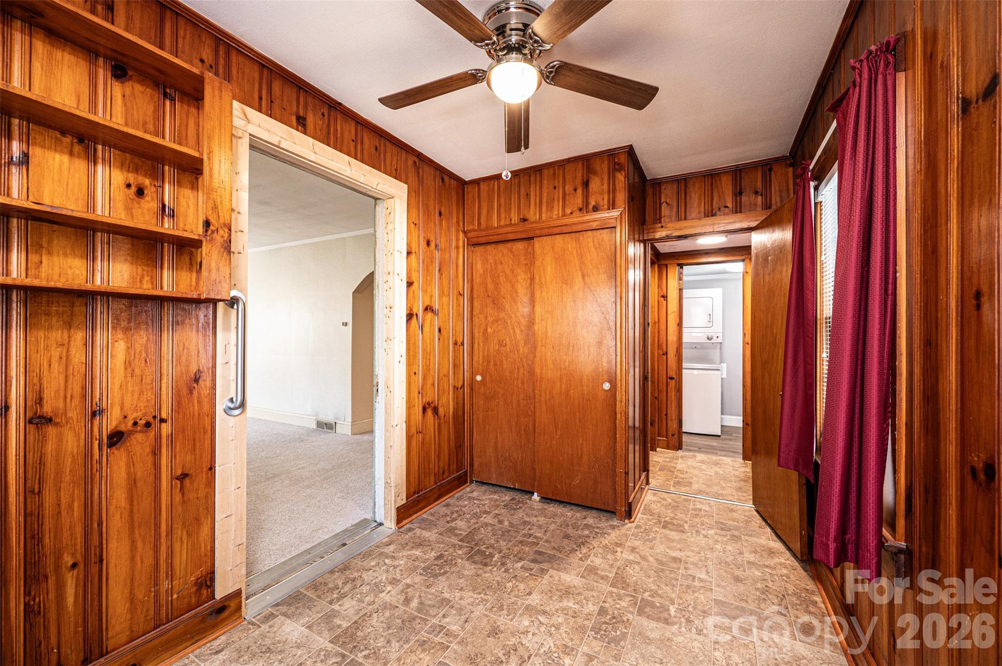 Country Club Estates - Residential