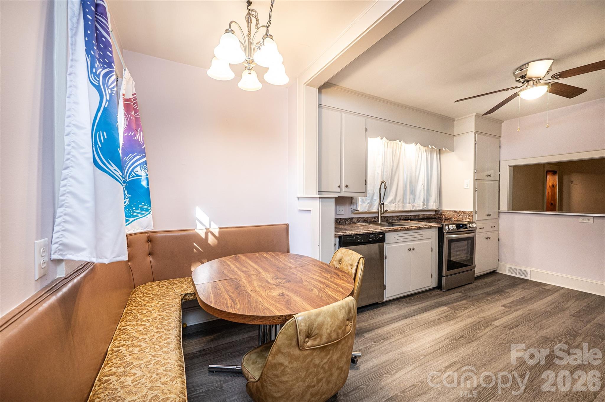 Country Club Estates - Residential