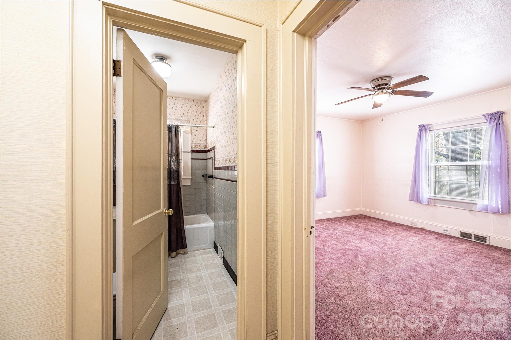 Country Club Estates - Residential