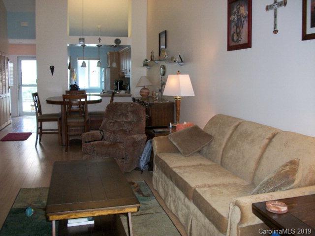 Llama Vista - Residential