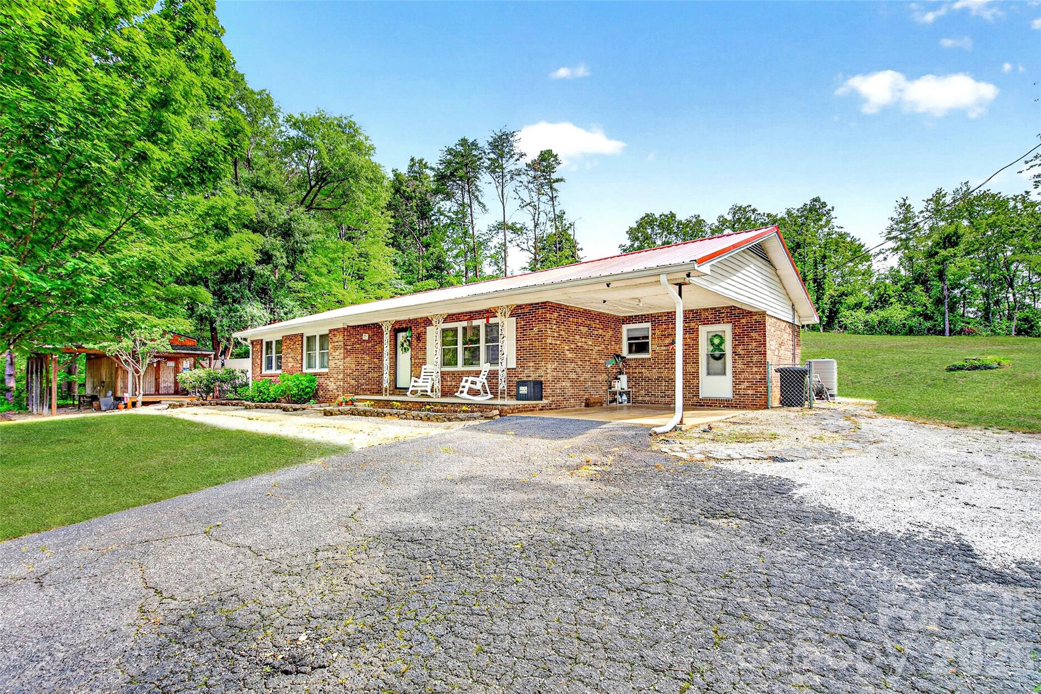 2355 Tatertown Loop