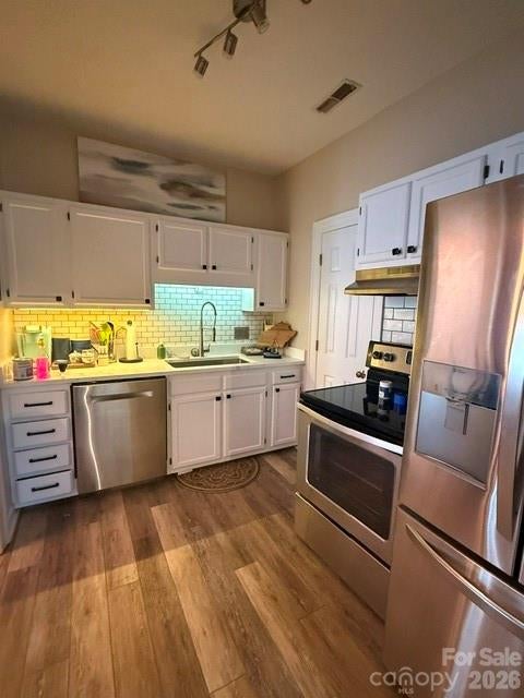 308 N Green Street 6