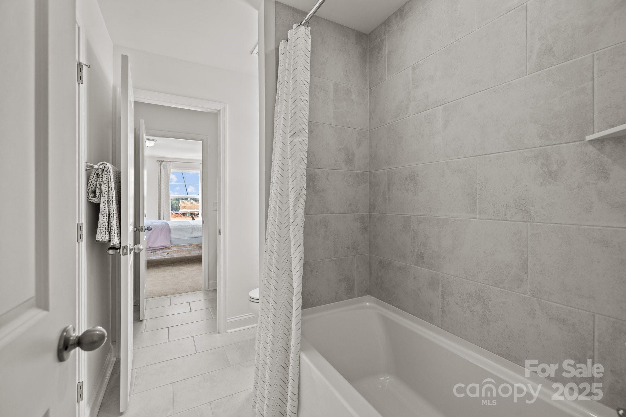 Lakeside Glen - Residential