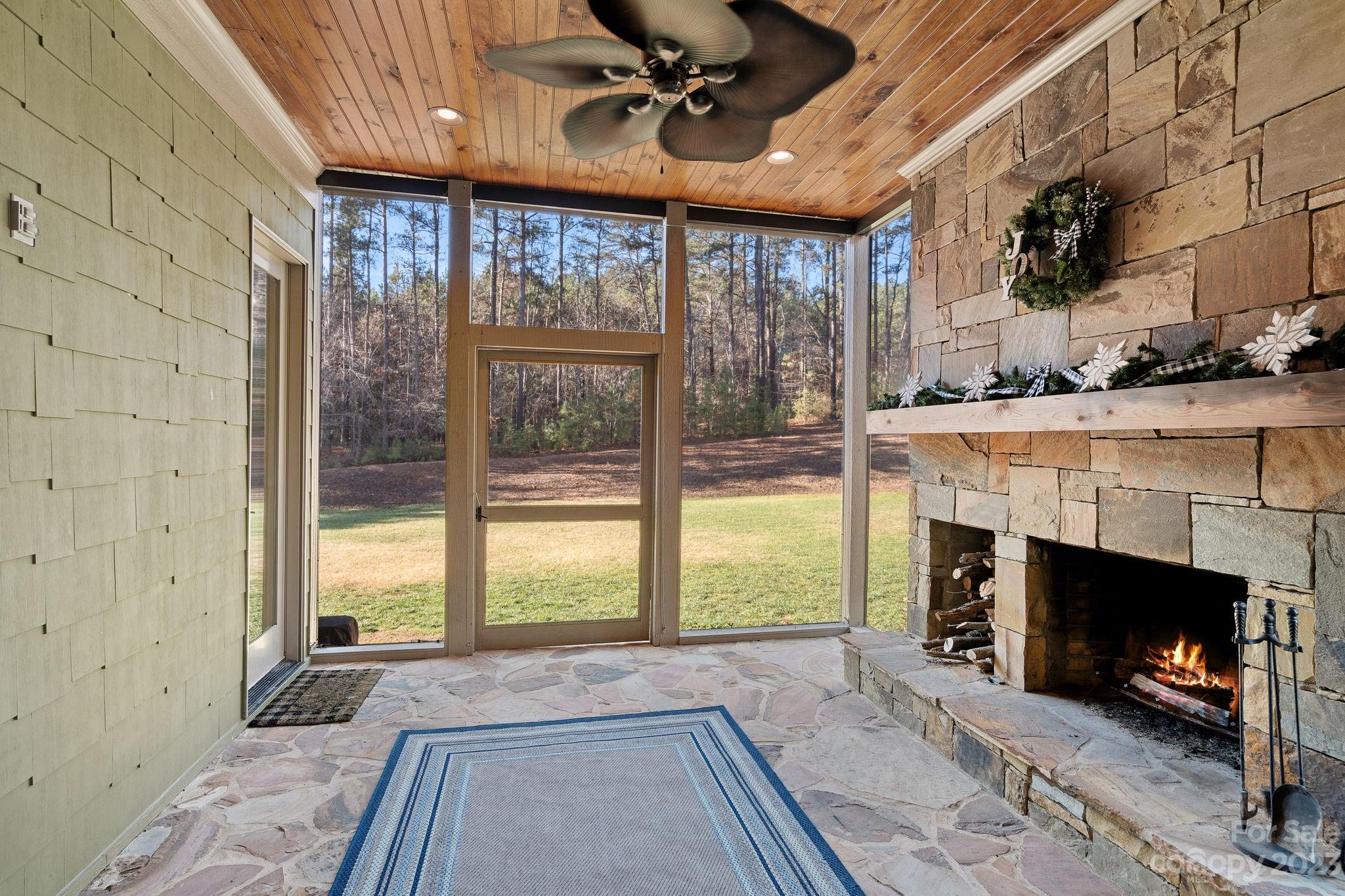 Falls Cove - Residential