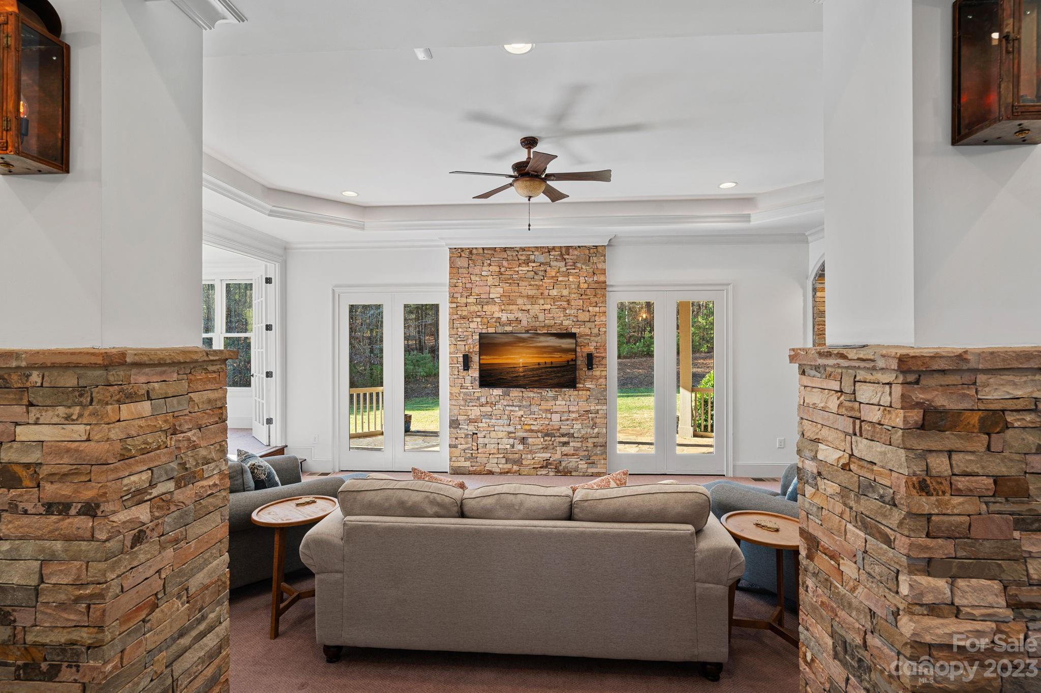 Falls Cove - Residential