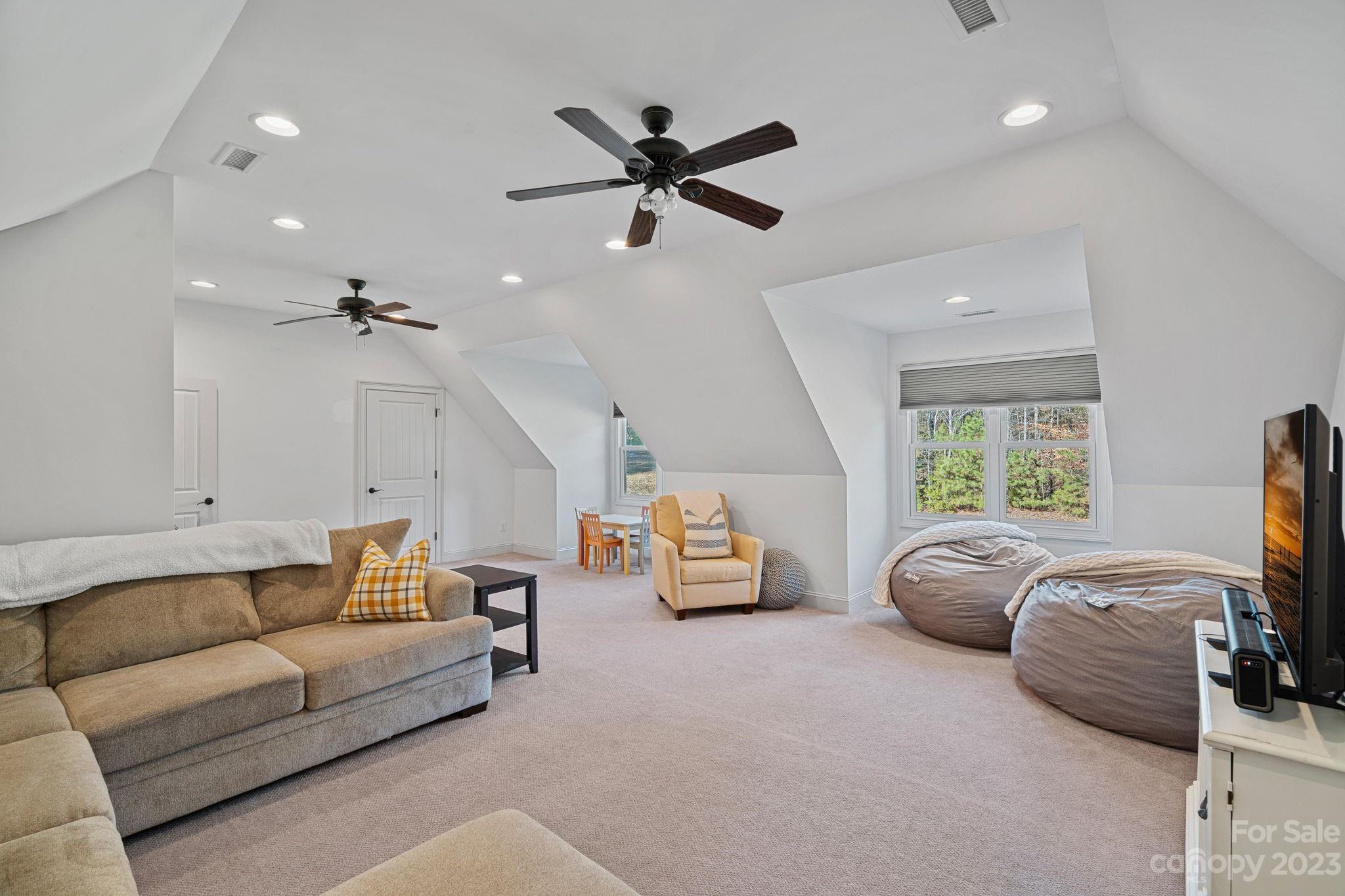 Falls Cove - Residential