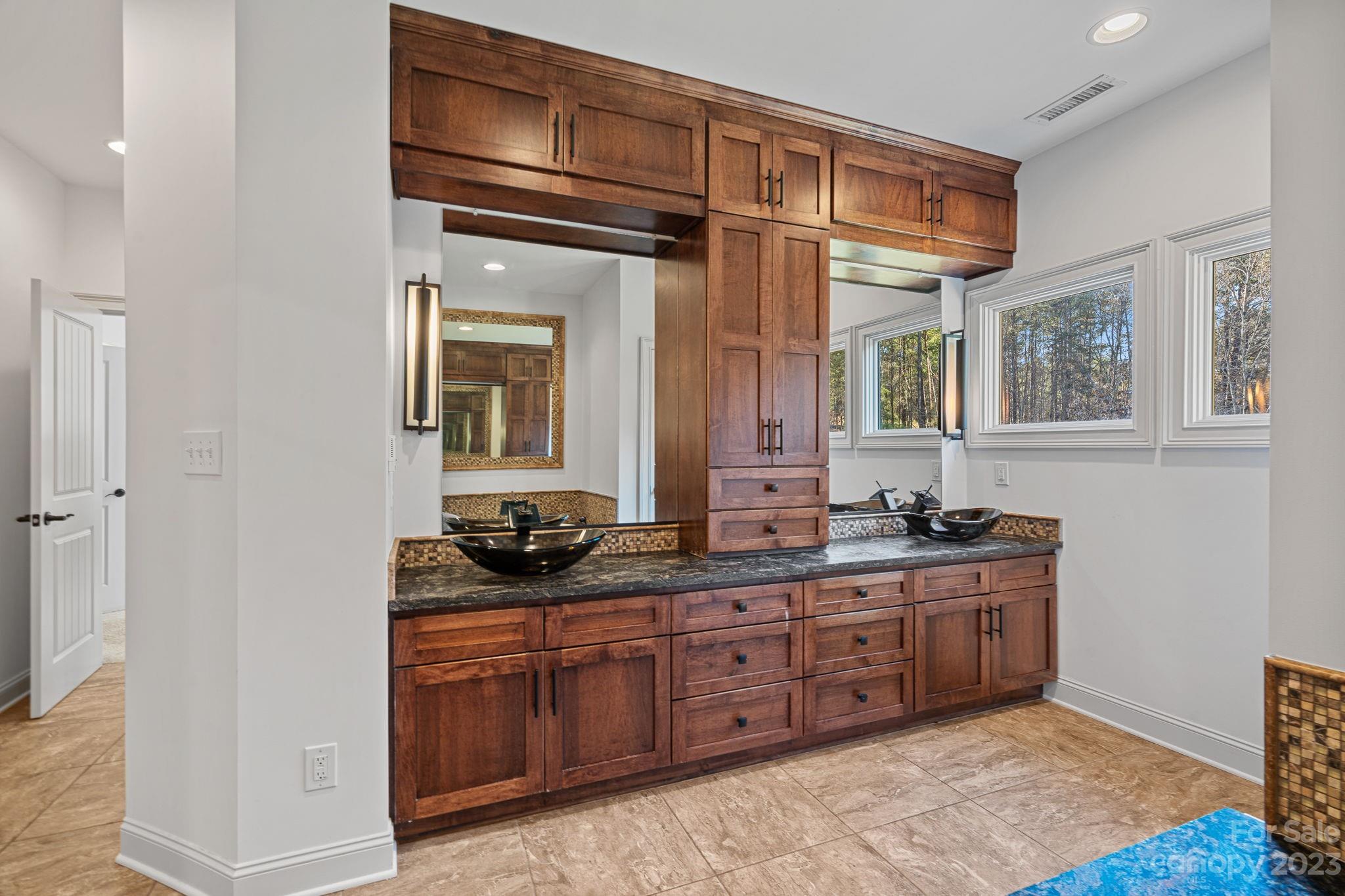 Falls Cove - Residential