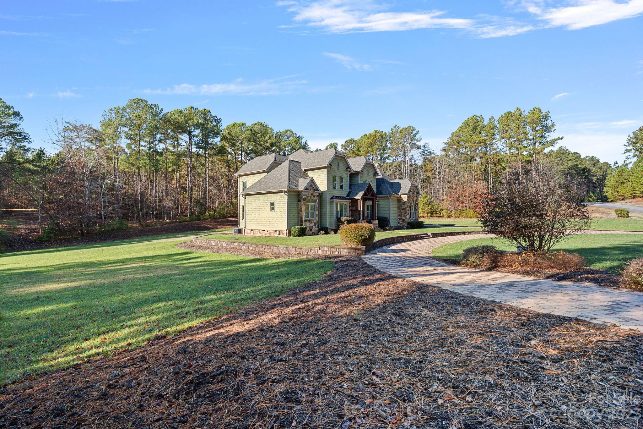 Falls Cove - Residential