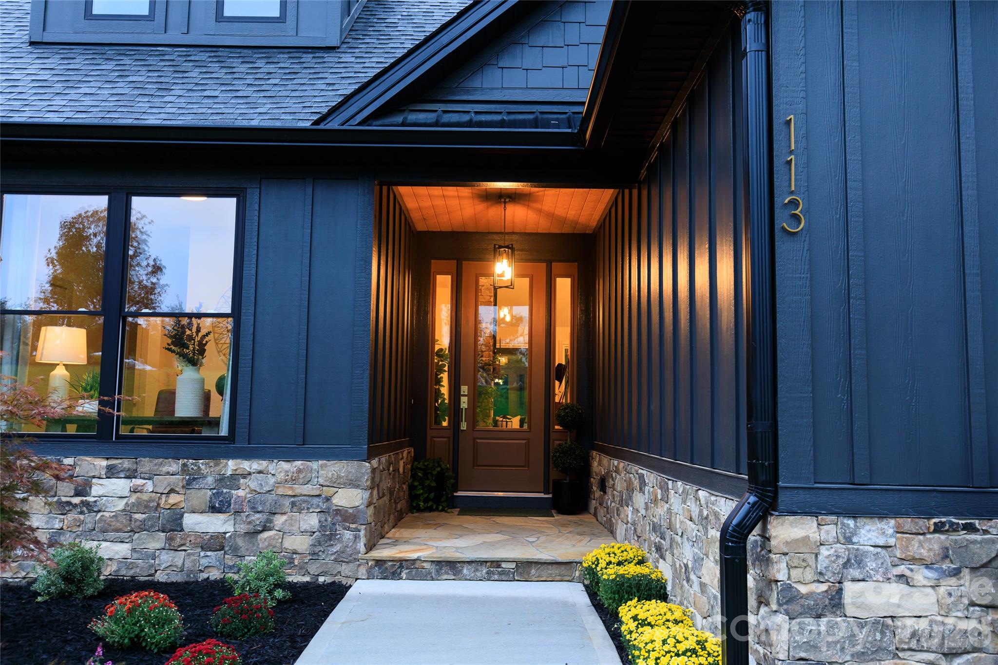 113 Perry Place