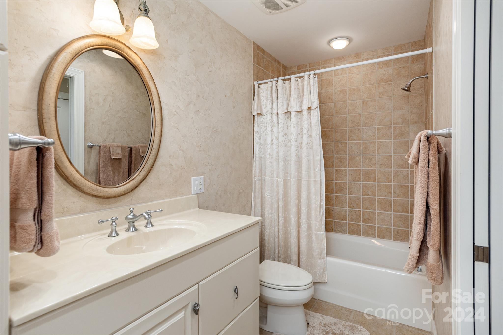 Champion Hills - Residential