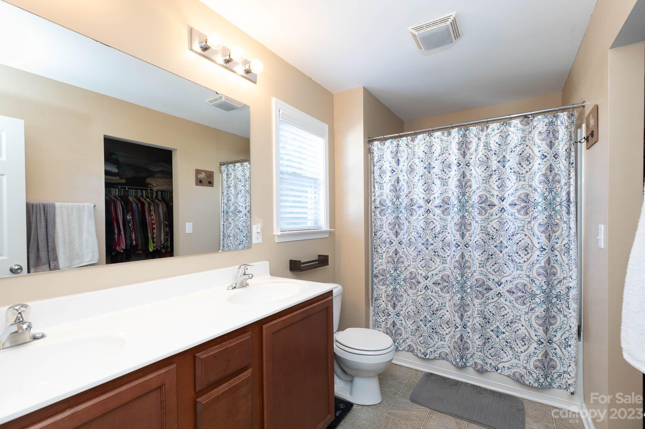 Regal Manor - Residential