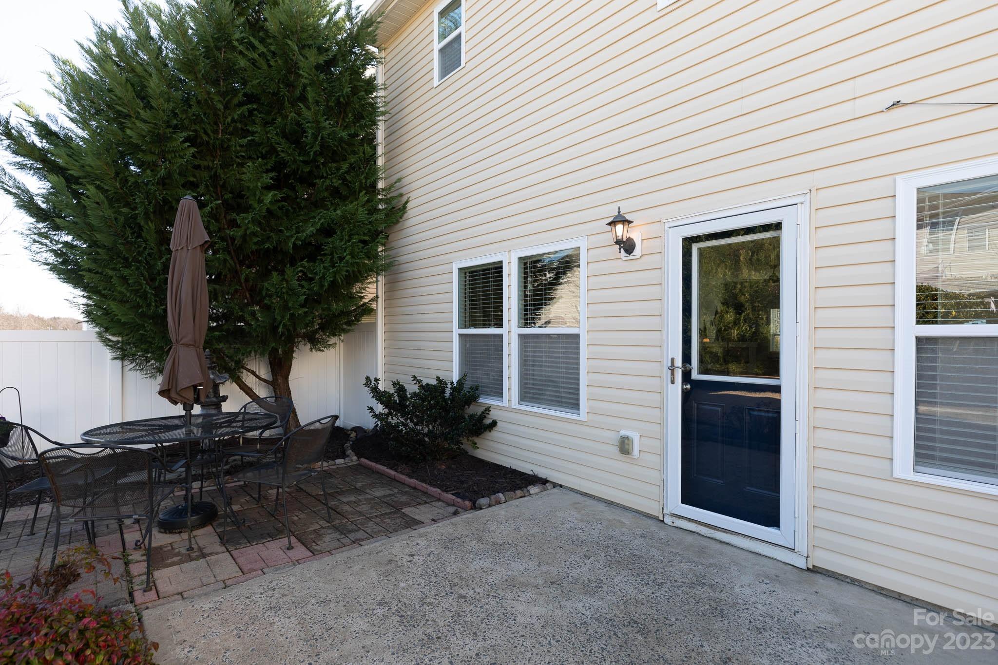 Regal Manor - Residential