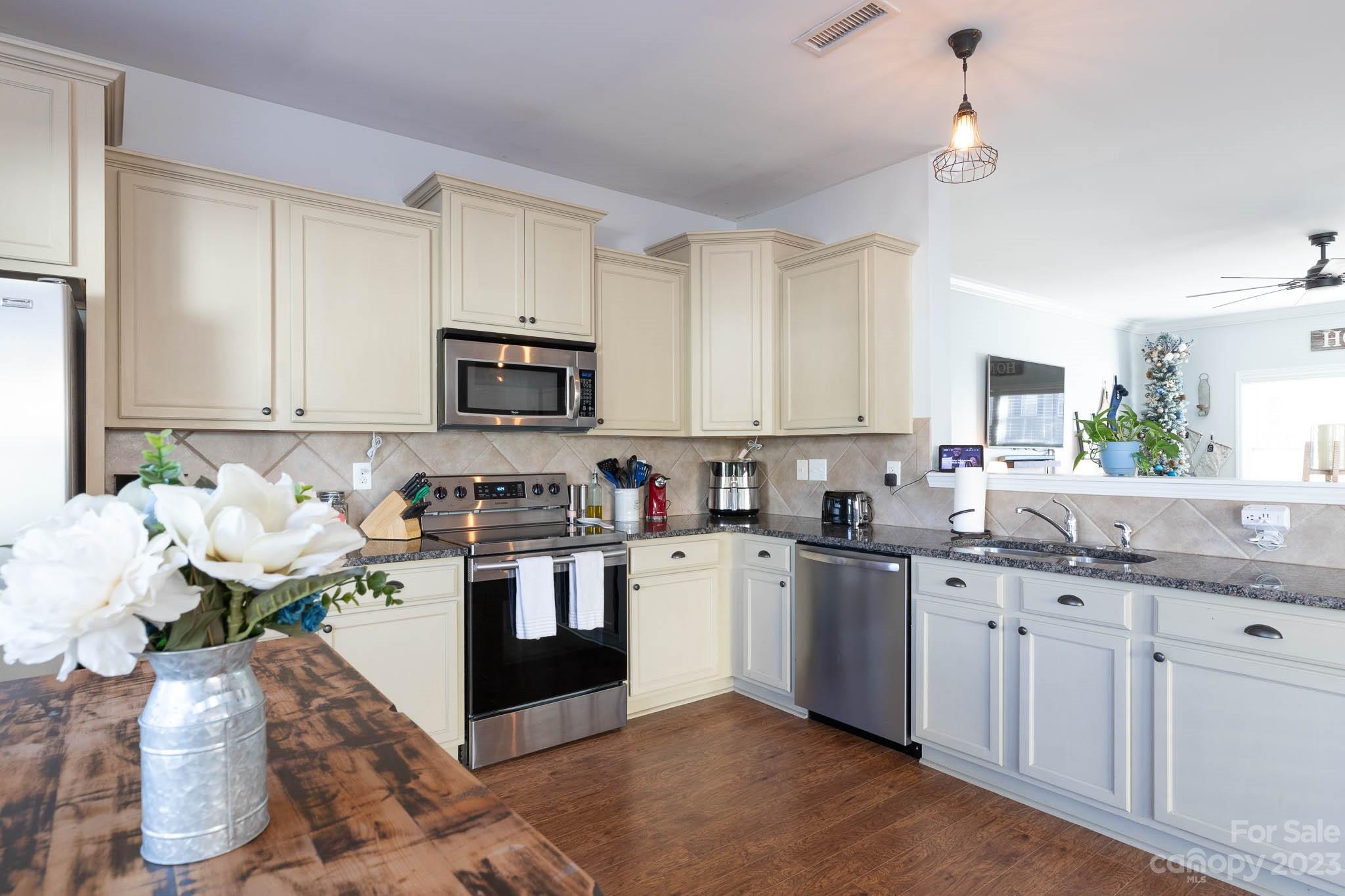 Regal Manor - Residential