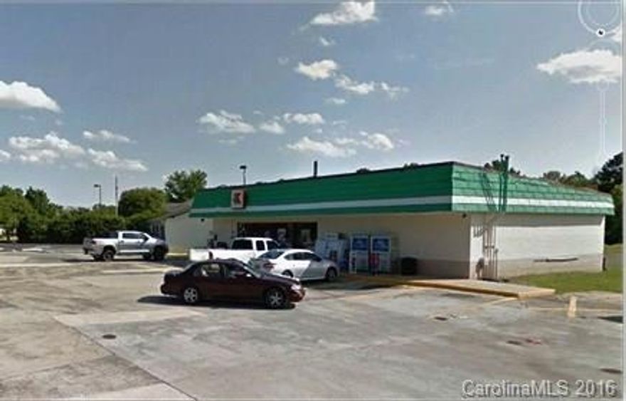 Closed Circle K - no longer the owners. Tanks have been removed as well as pumps and canopy.